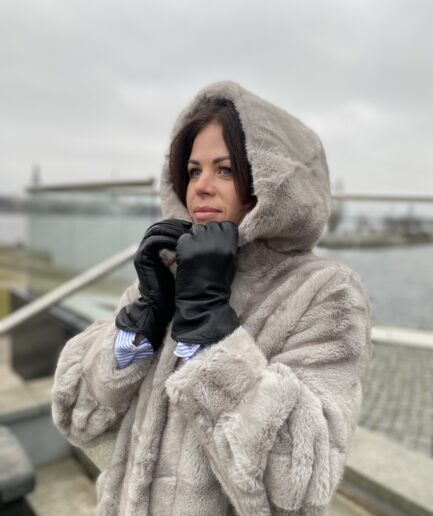 Mākslīgās kažokādas mētelis FAUX FUR COAT HOOD