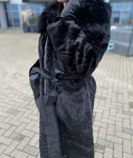 Mākslīgās kažokādas mētelis FAUX FUR COAT WITH BELT